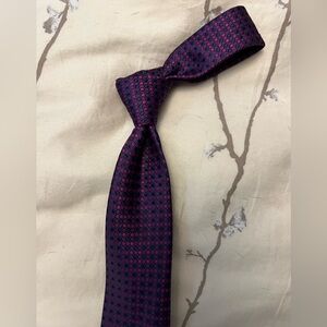 Purple and Pink Men's Tie and Hankerchief